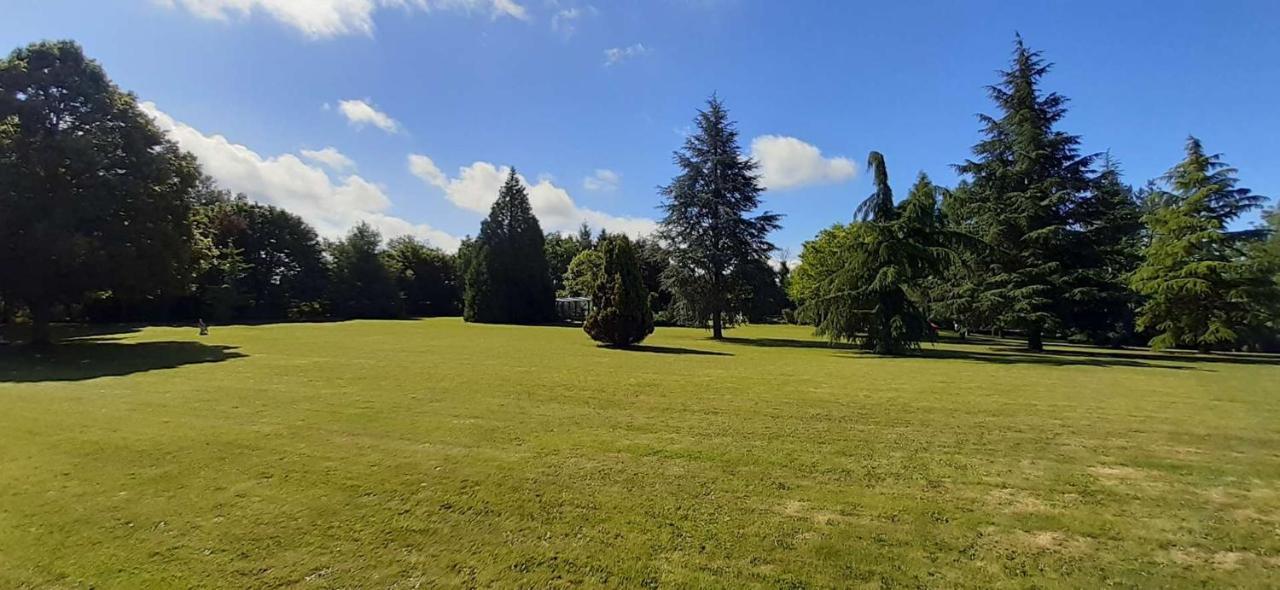 A L'Oree Du Parc Saint-Priest-des-Champs Exterior foto